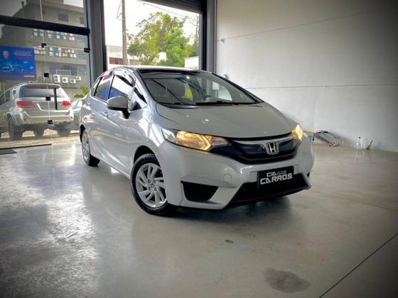 HONDA FIT 1.5 LX 16V FLEX 4P AUTOMÁTICO HONDA FIT 1.5 LX 16V FLEX 4P AUTOMÁTICO
